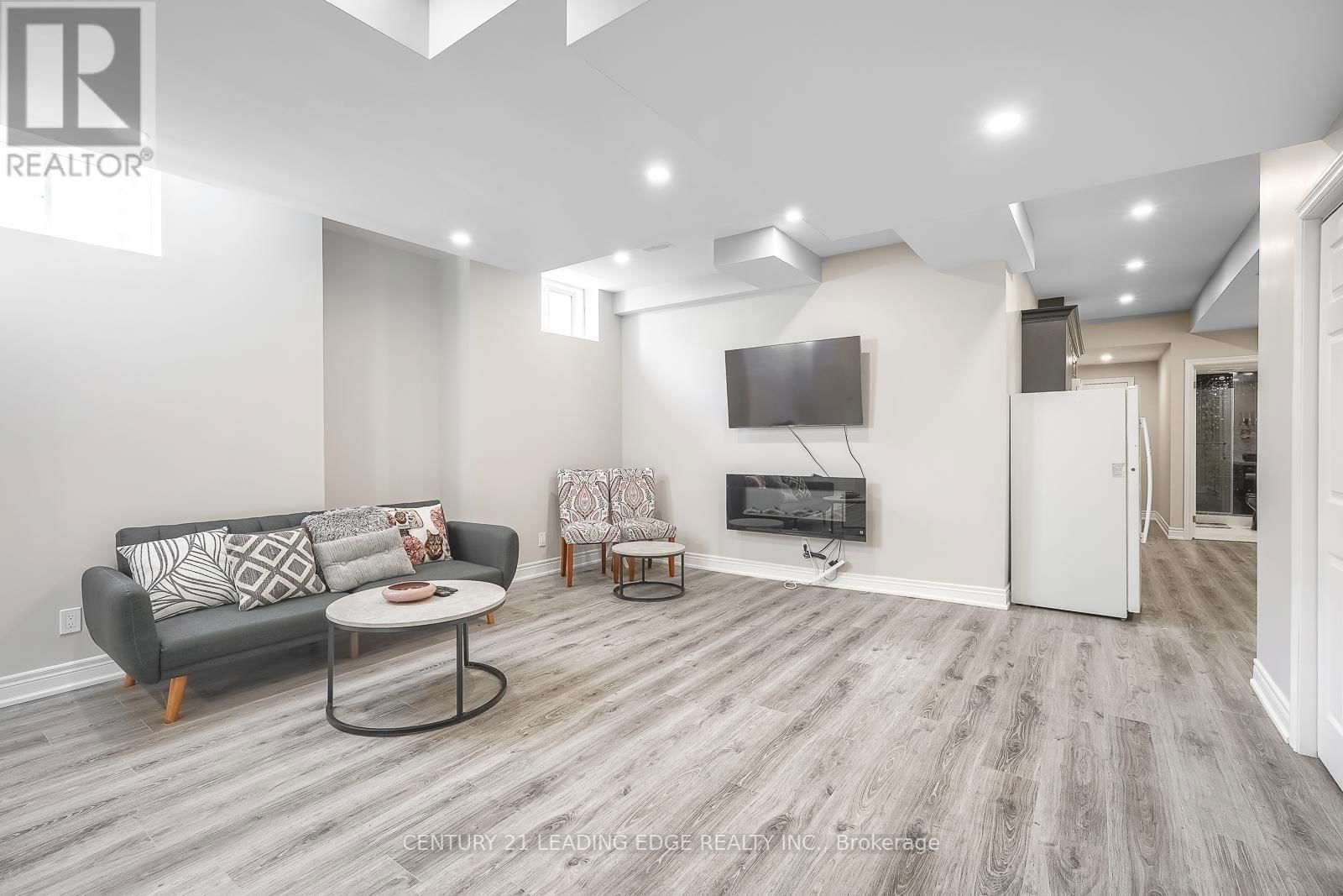 18 CALLISTO LANE EAST Image 38