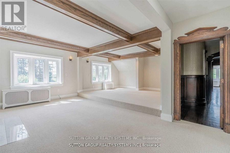 13284 BATHURST STREET Image 17