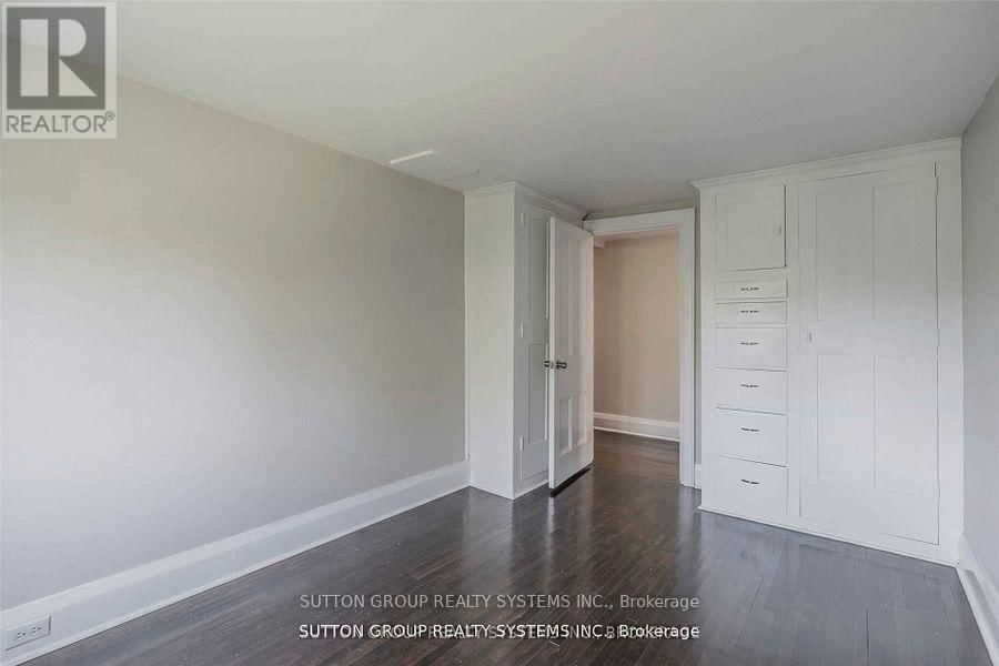 13284 BATHURST STREET Image 31