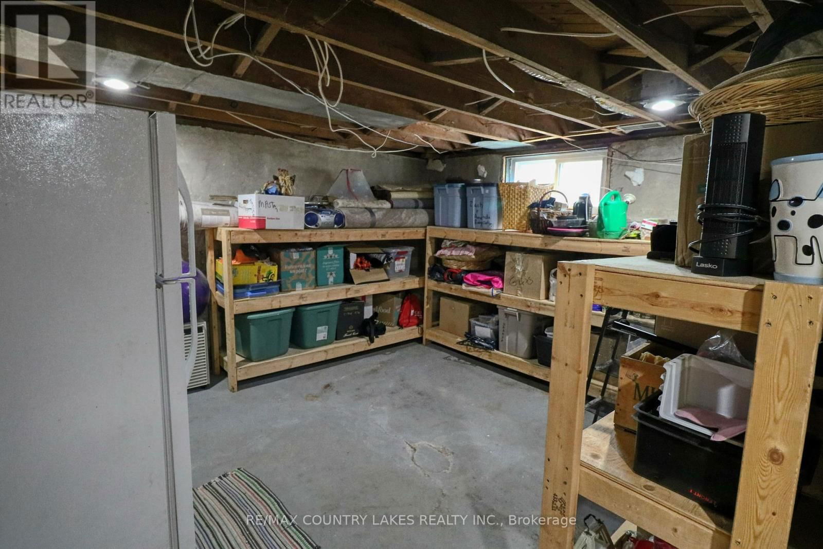 483 SIMCOE STREET Image 24