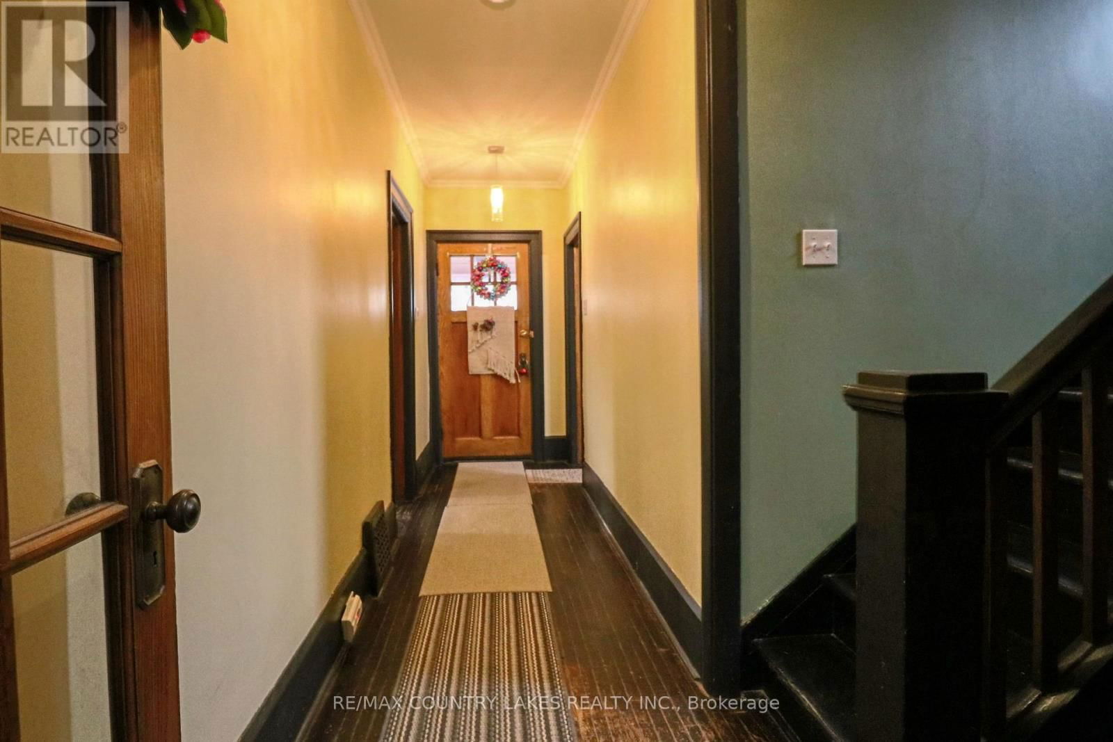483 SIMCOE STREET Image 7