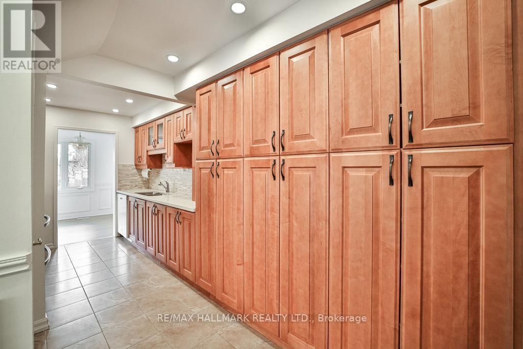 51 QUEENSMILL COURT Image 10
