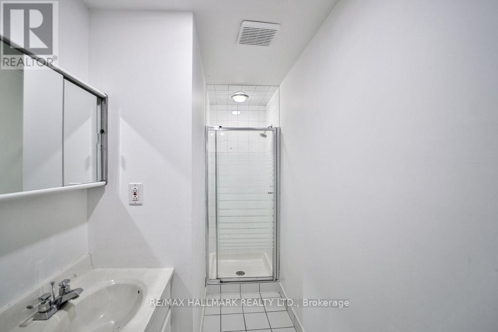 51 QUEENSMILL COURT Image 24