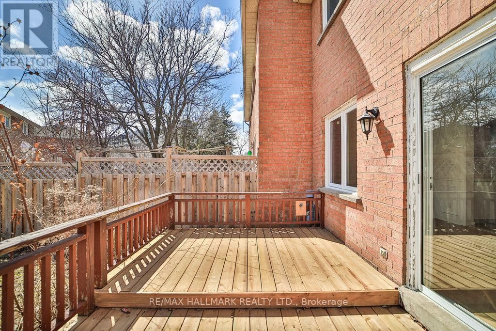 51 QUEENSMILL COURT Image 31