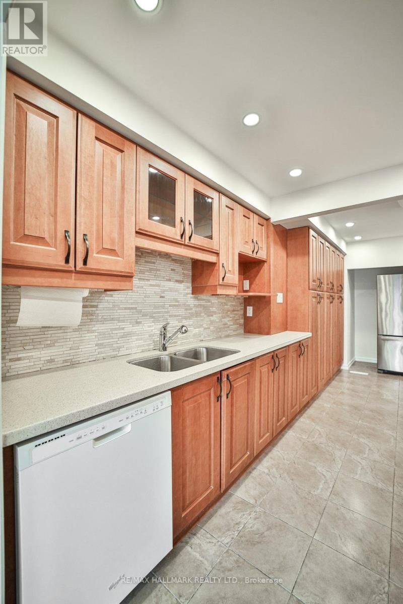 51 QUEENSMILL COURT Image 7