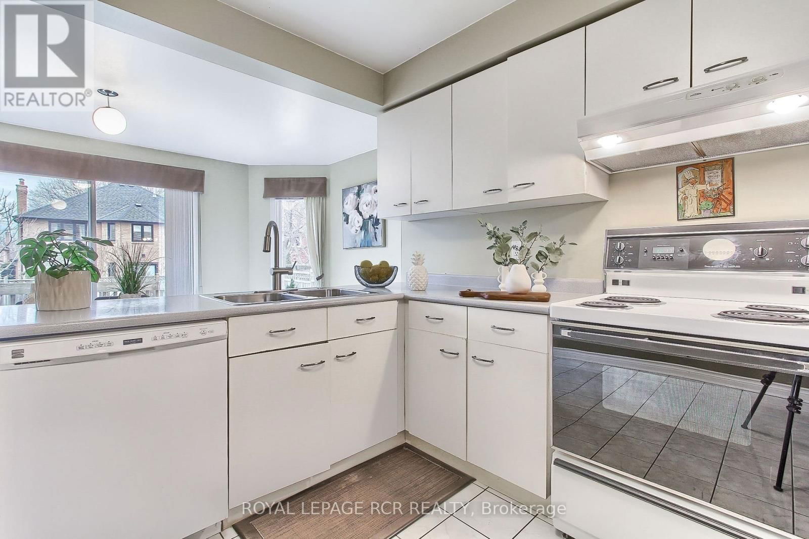 611 GAGNON PLACE Image 17