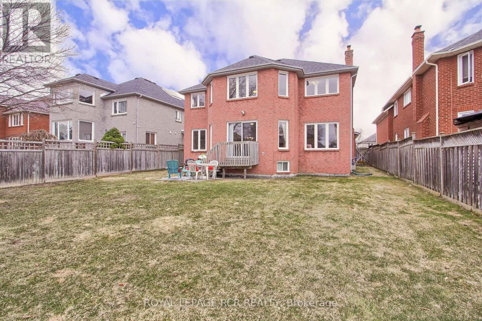 611 GAGNON PLACE Image 38