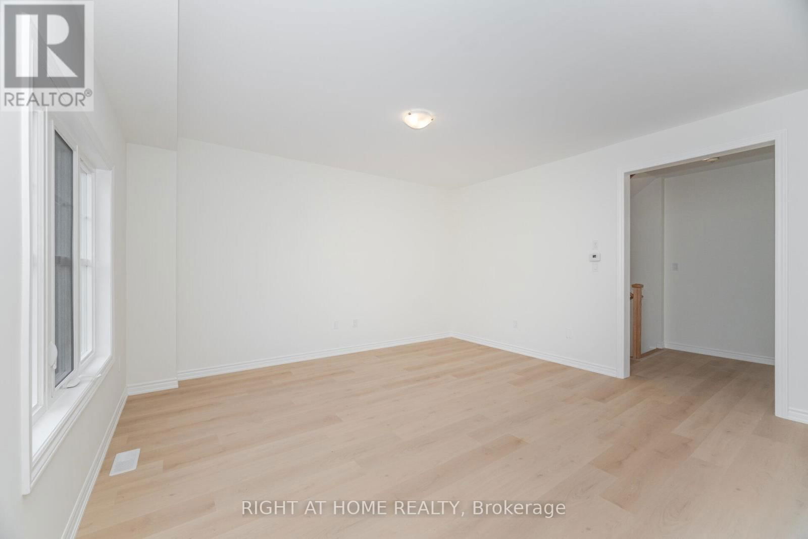 16 RAVENSCRAIG PLACE Image 11