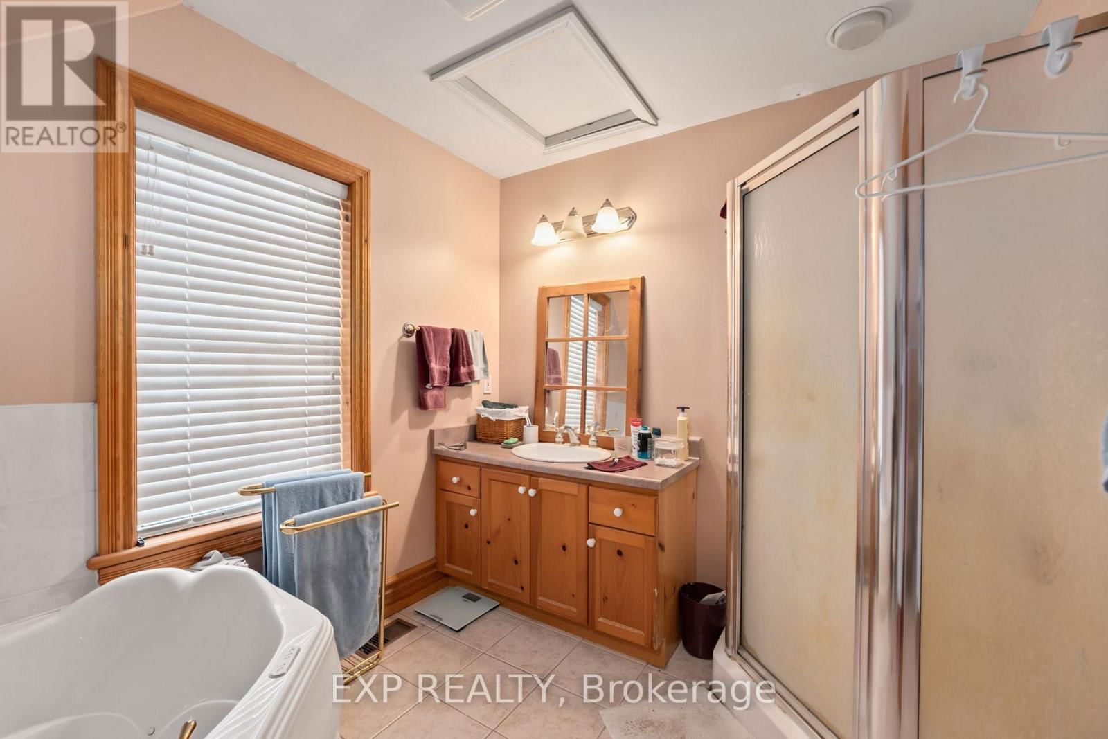 8923 MORNING GLORY ROAD Image 32