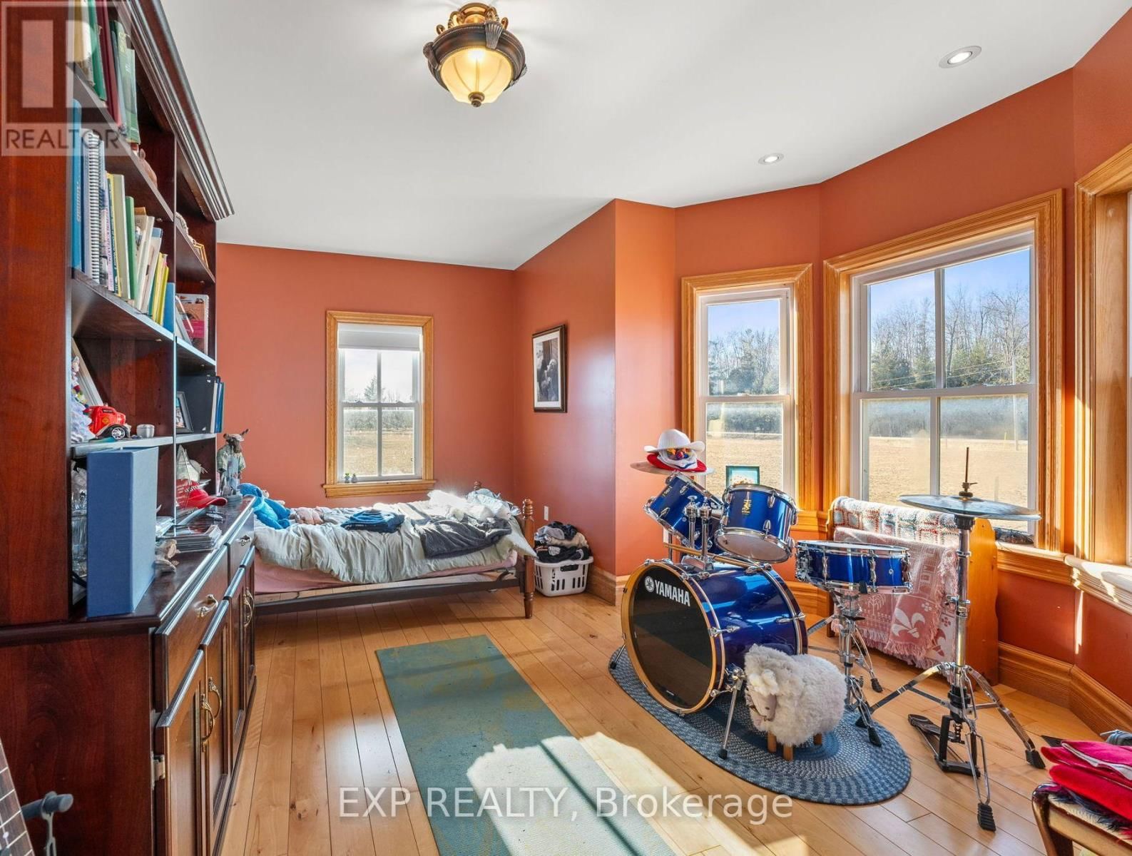 8923 MORNING GLORY ROAD Image 26