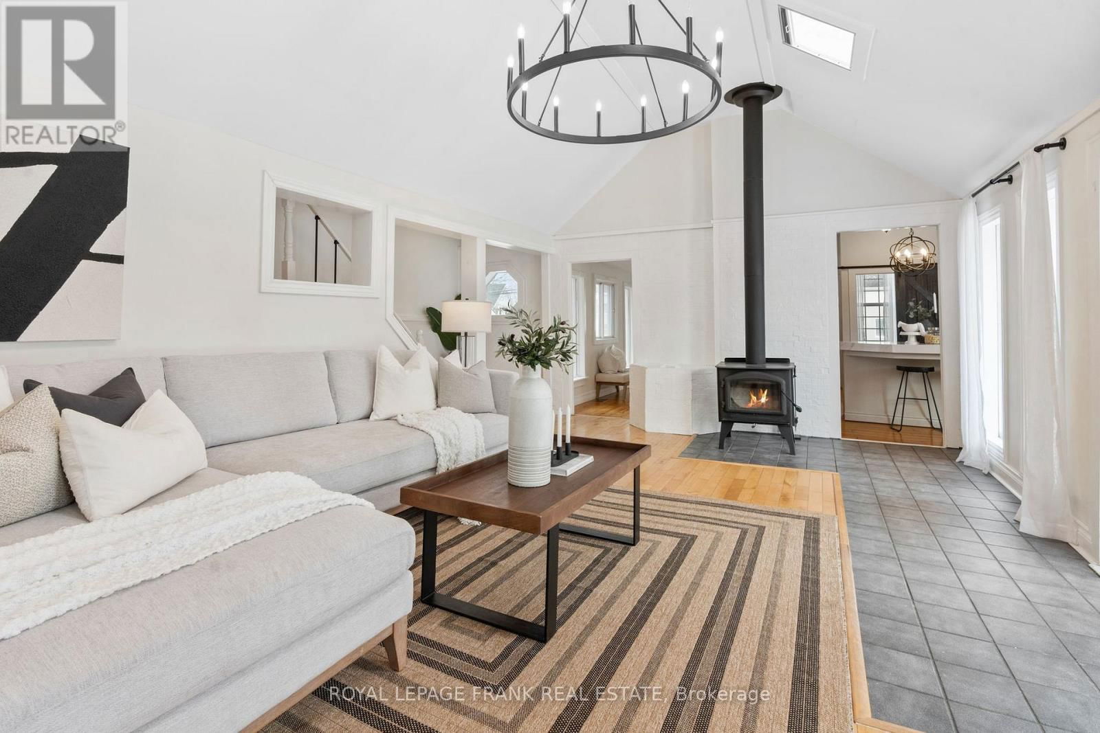 203 BROCK STREET WEST Image 15