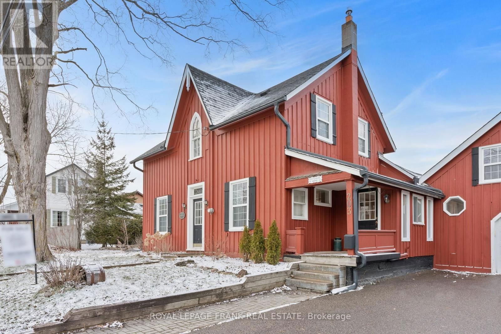 203 BROCK STREET WEST Image 2
