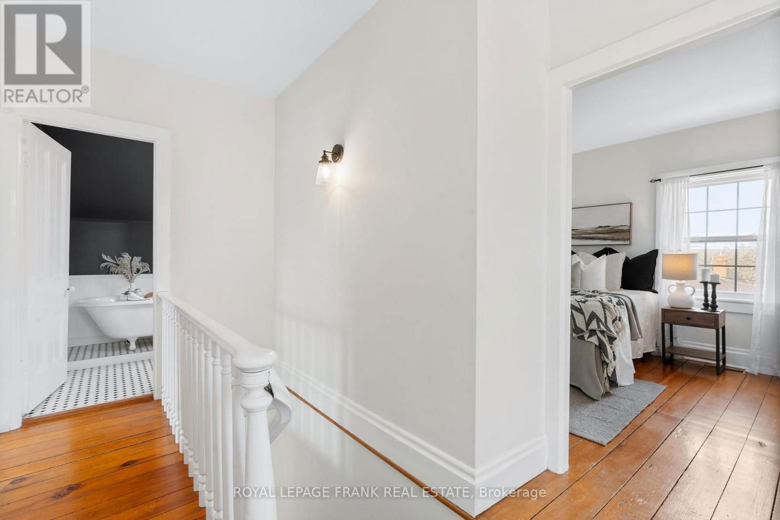 203 BROCK STREET WEST Image 24