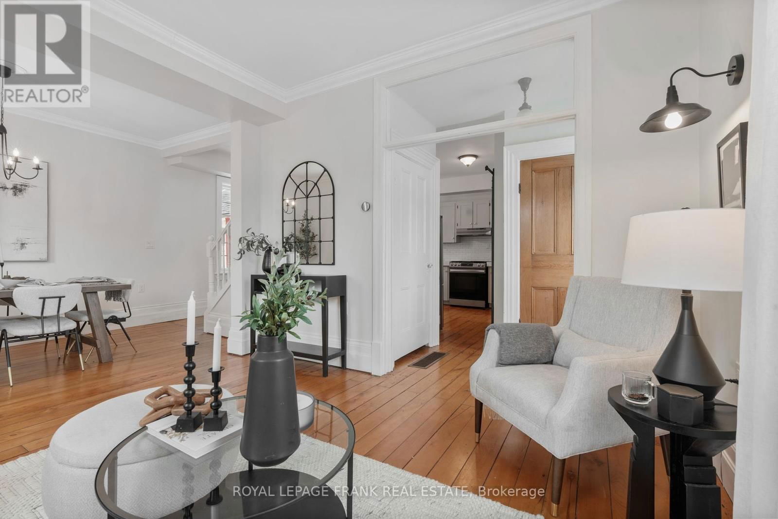 203 BROCK STREET WEST Image 8