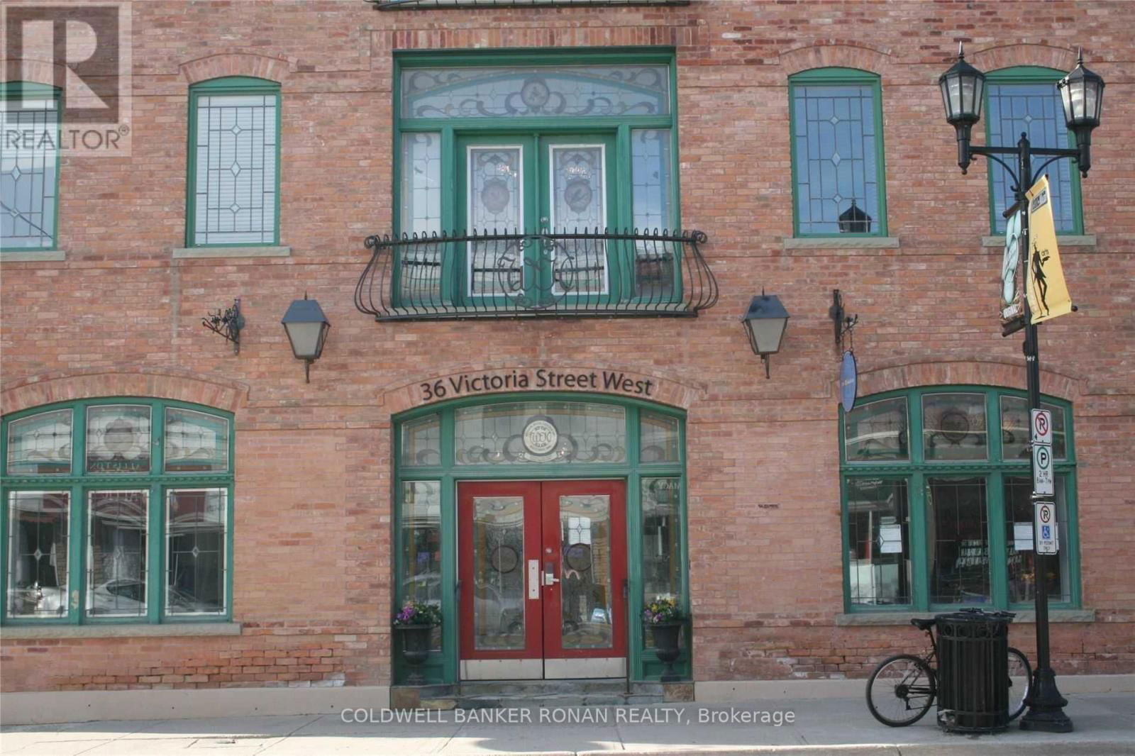 211 - 36 VICTORIA STREET WEST Image 1