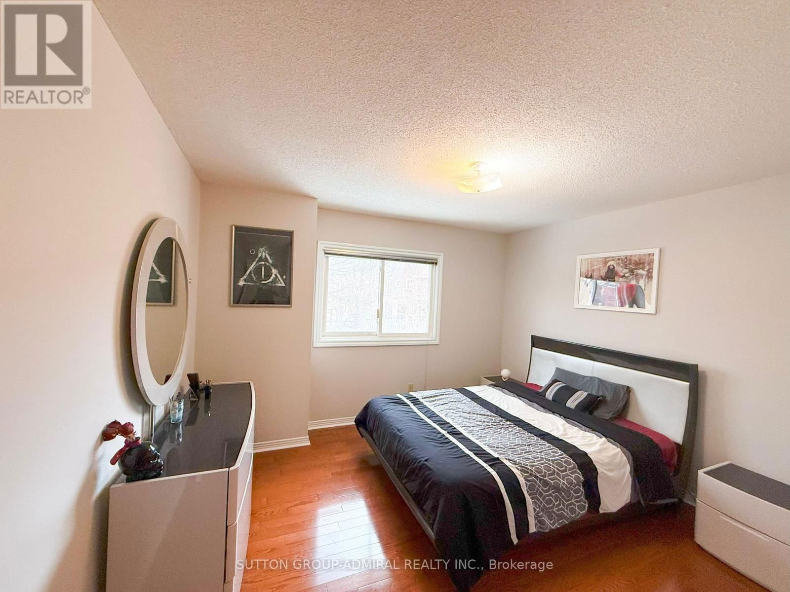 18 TANGREEN CIRCLE Image 16
