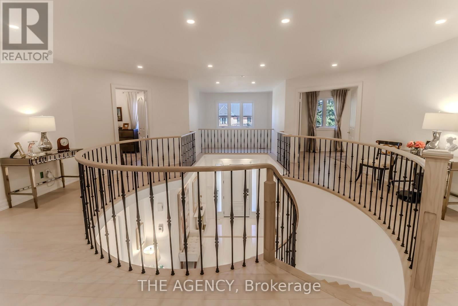 2A CHILTERN HILL Image 24