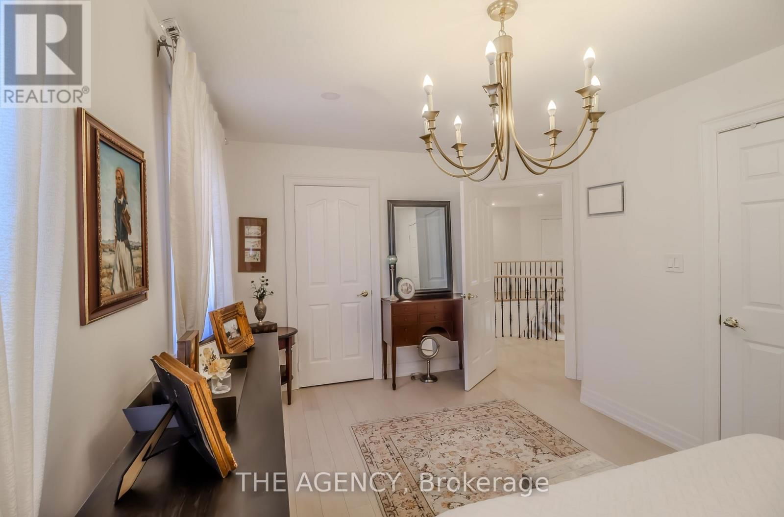 2A CHILTERN HILL Image 26