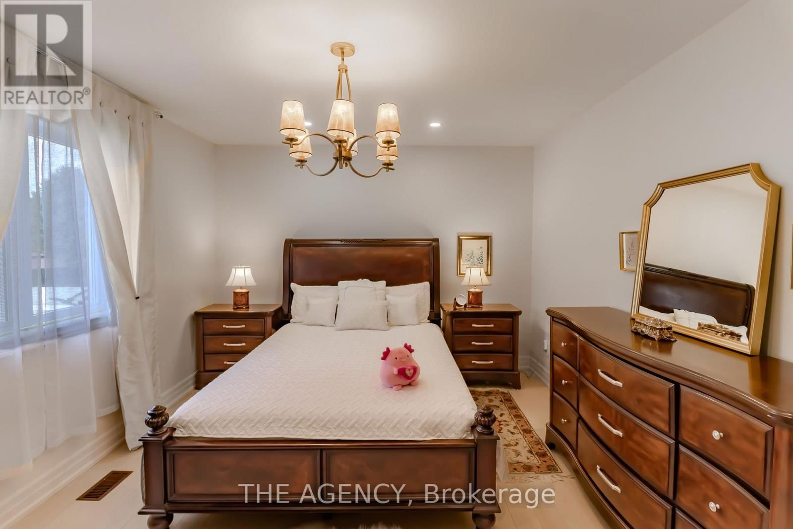 2A CHILTERN HILL Image 31