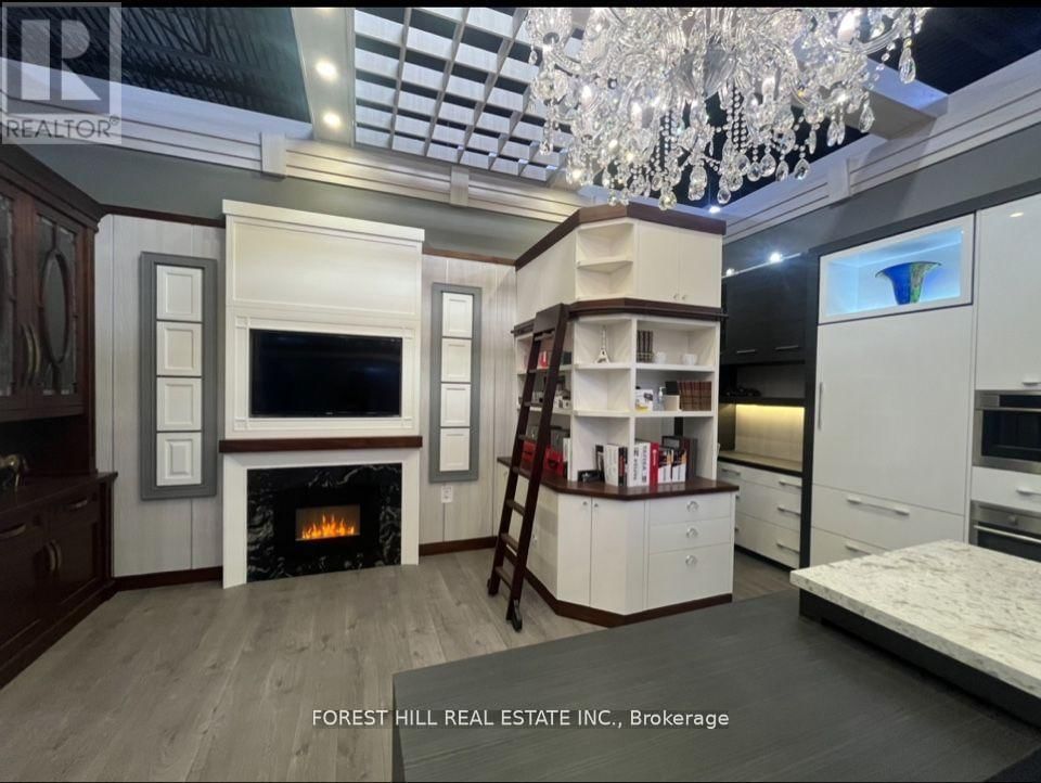 60 - 7250 KEELE STREET Image 1