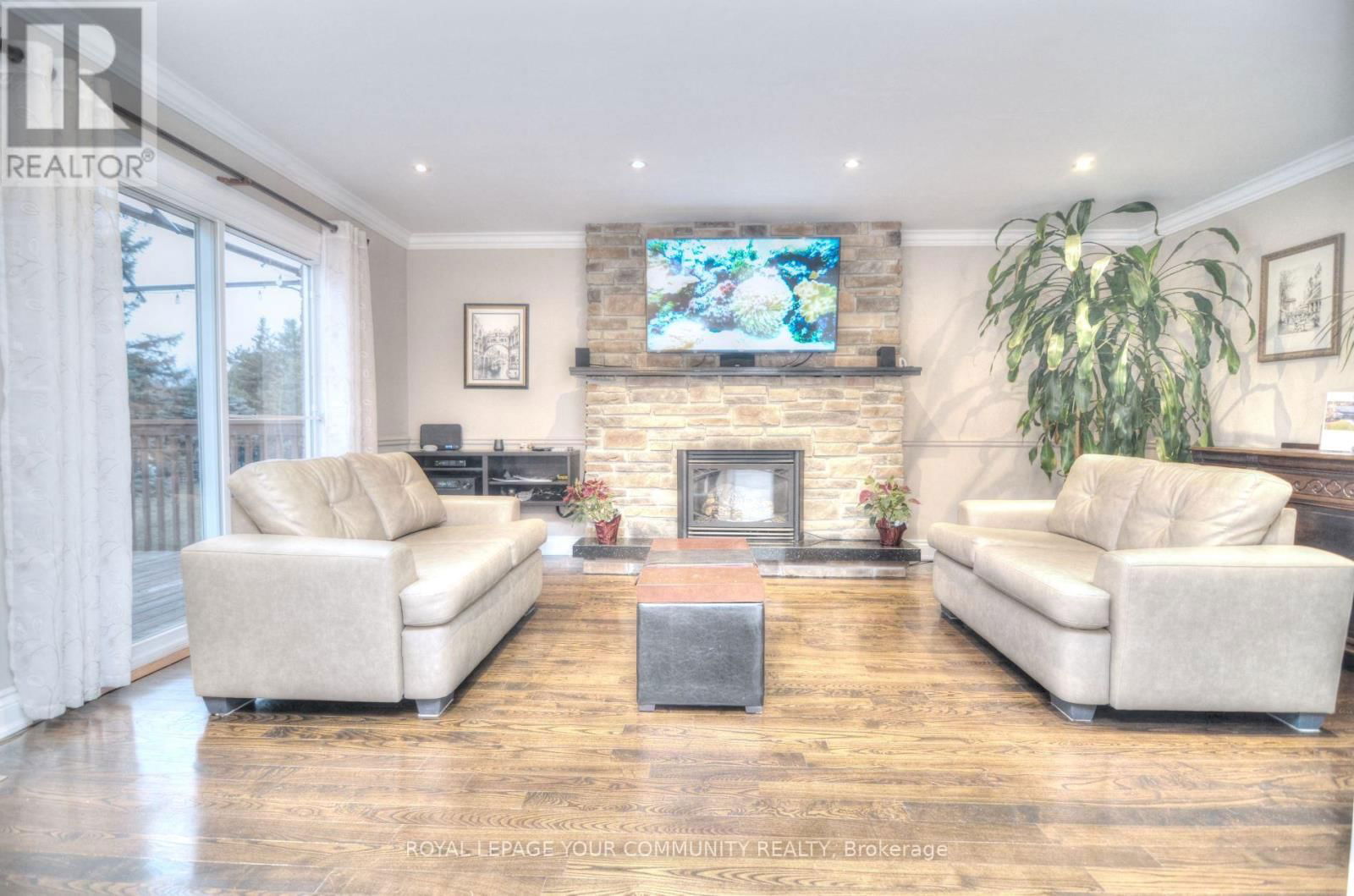 133 ELLIS AVENUE Image 10