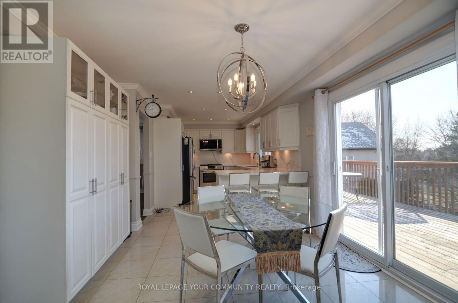 133 ELLIS AVENUE Image 12