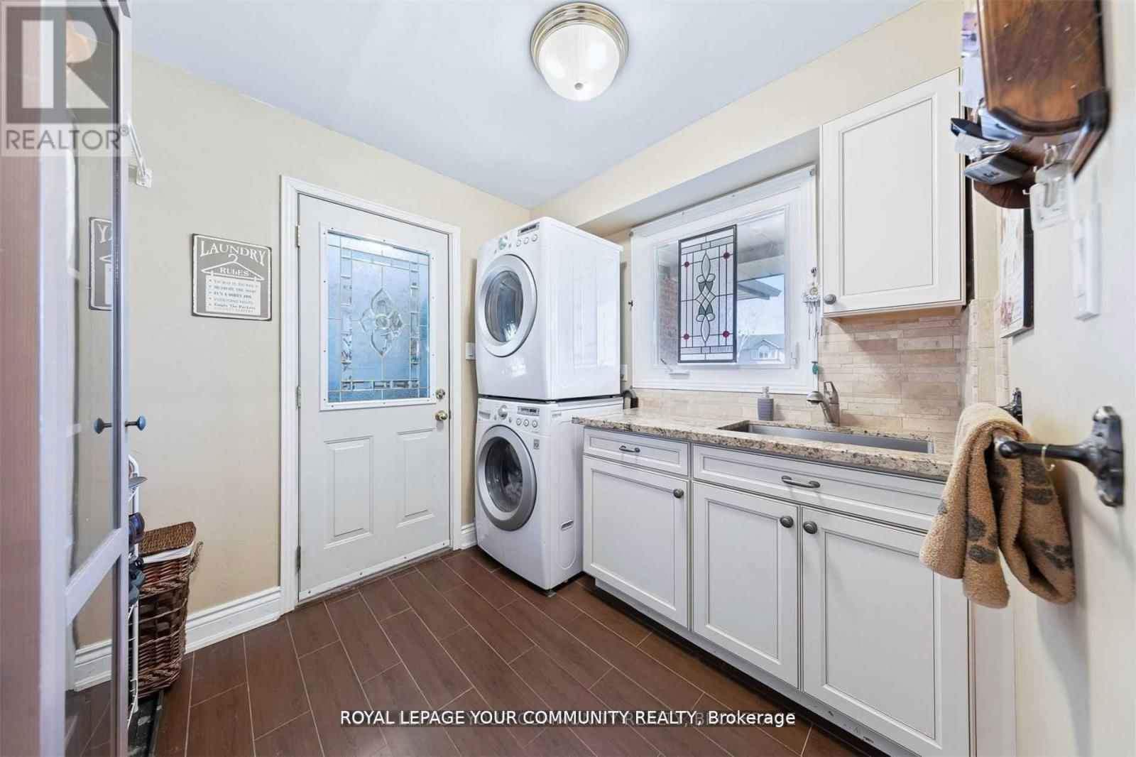 133 ELLIS AVENUE Image 14