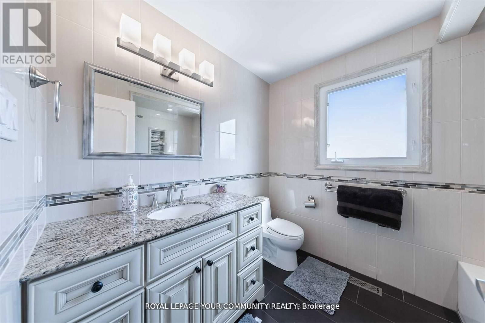 133 ELLIS AVENUE Image 22