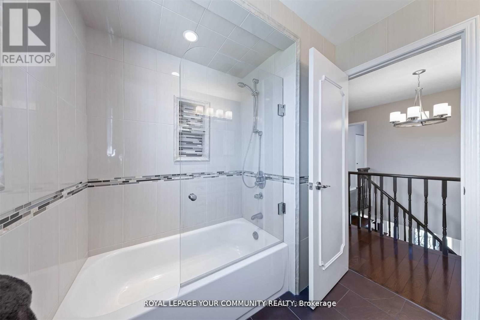 133 ELLIS AVENUE Image 23