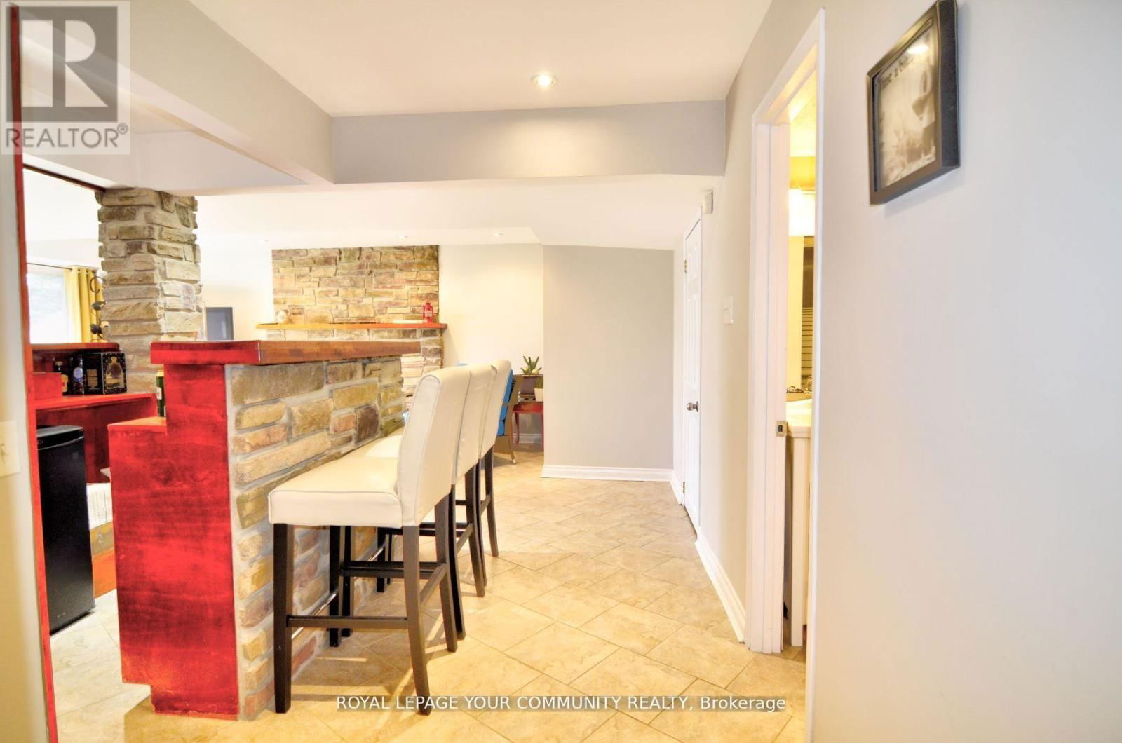 133 ELLIS AVENUE Image 24
