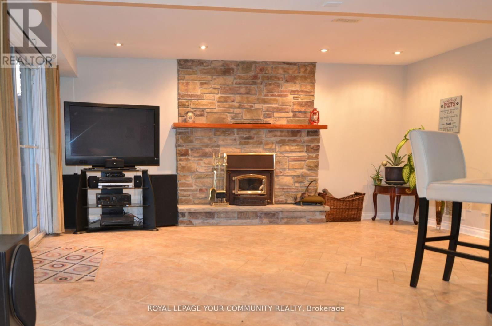 133 ELLIS AVENUE Image 27