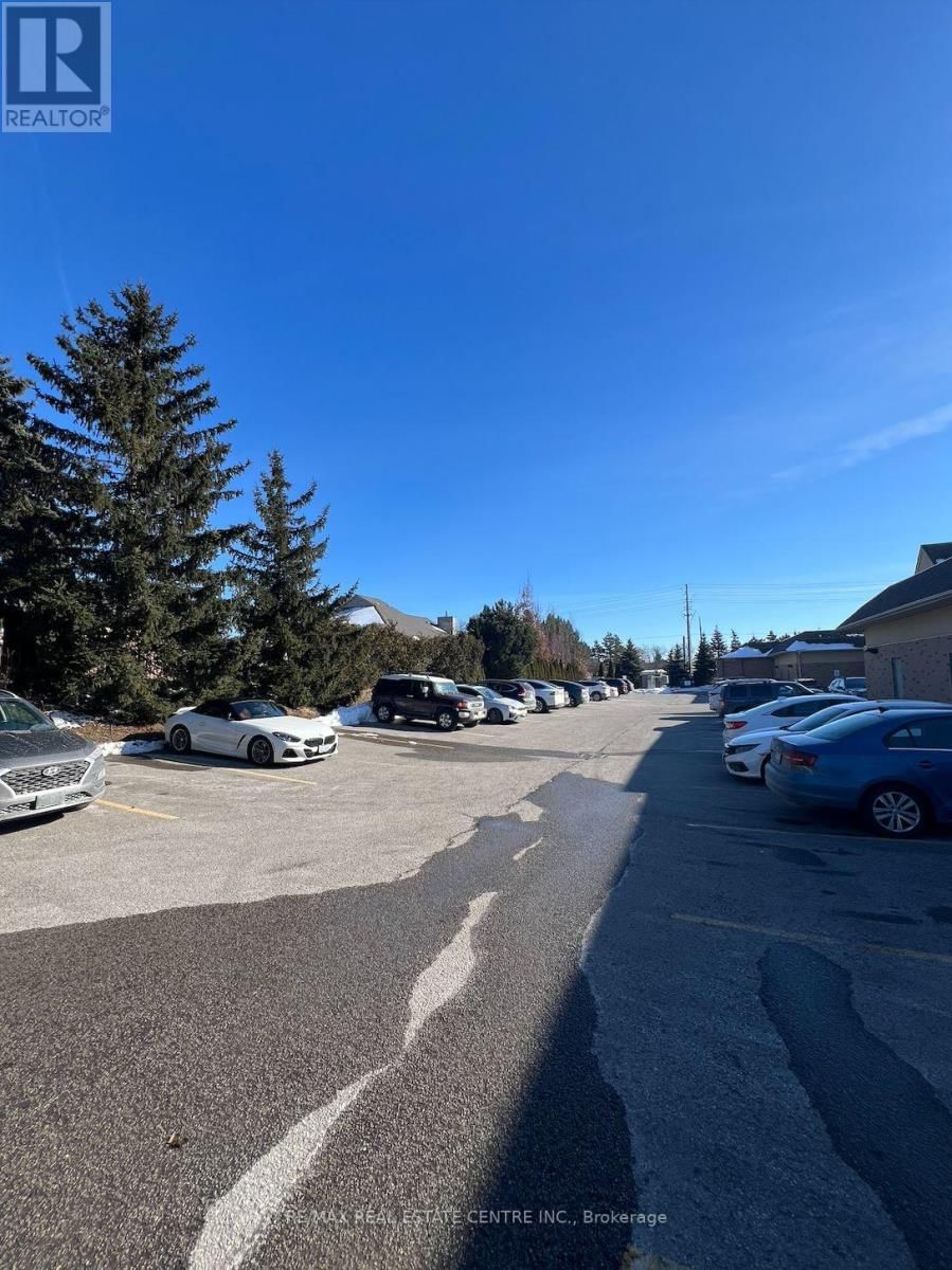 7 - 5 SWAN LAKE BOULEVARD Image 27