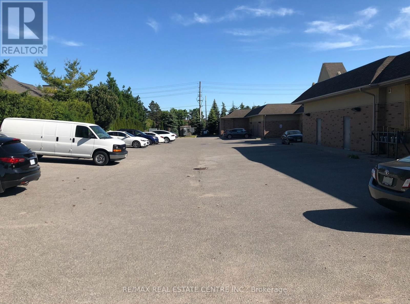 7 - 5 SWAN LAKE BOULEVARD Image 30