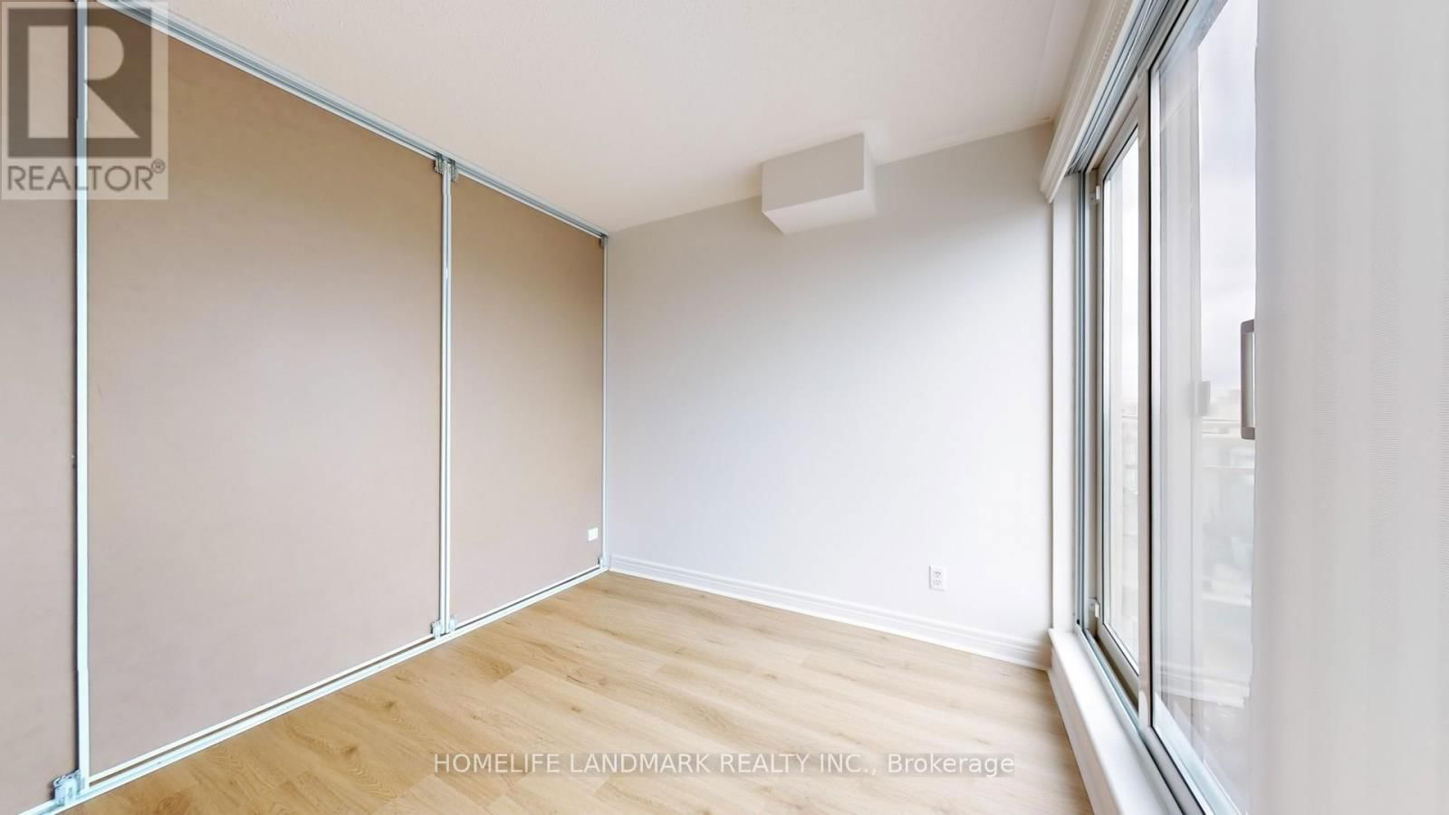 1509 - 399 SOUTH PARK ROAD Image 30