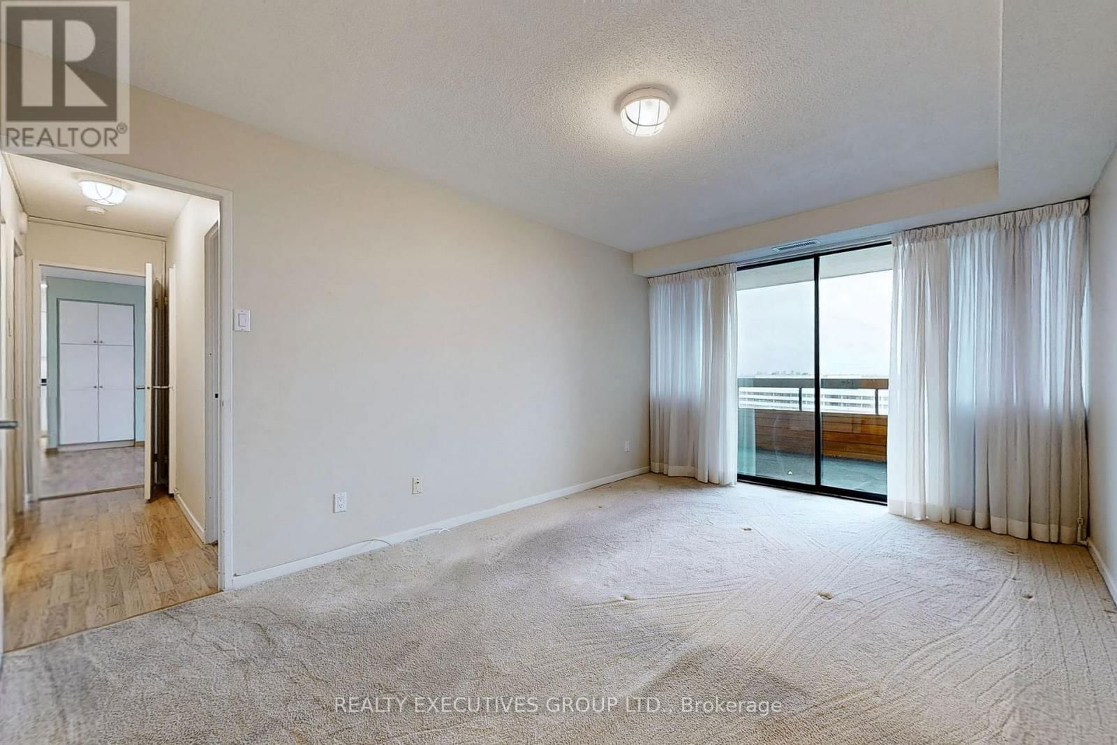 1702 - 8111 YONGE STREET Image 14