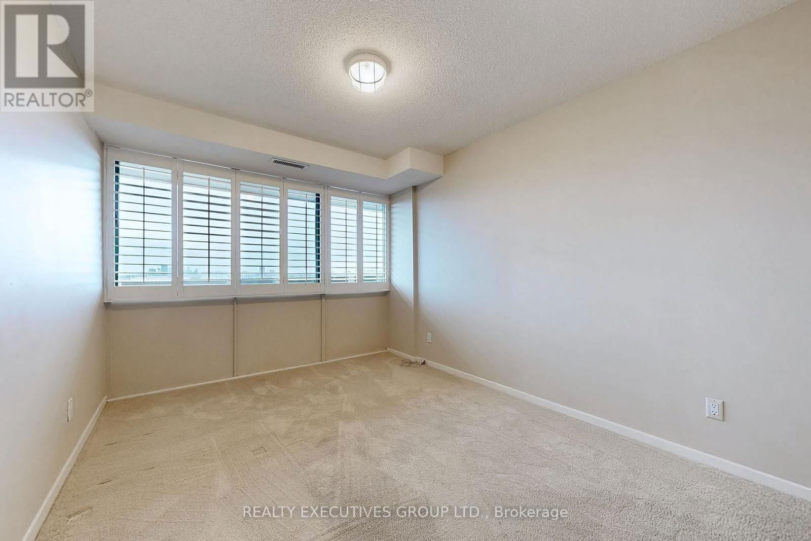 1702 - 8111 YONGE STREET Image 20