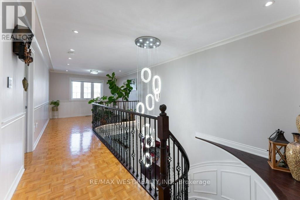 196 MAPES AVENUE Image 13