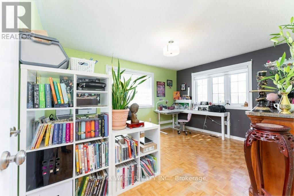 196 MAPES AVENUE Image 15