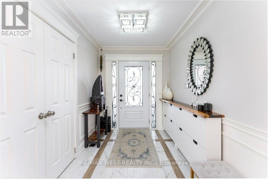 196 MAPES AVENUE Image 2