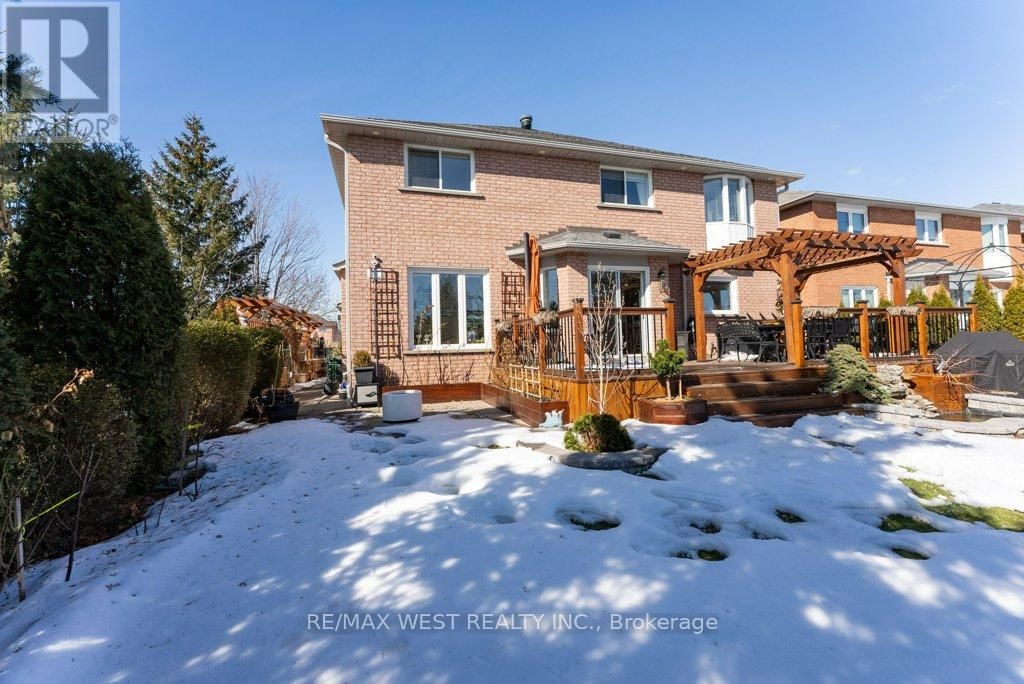 196 MAPES AVENUE Image 28