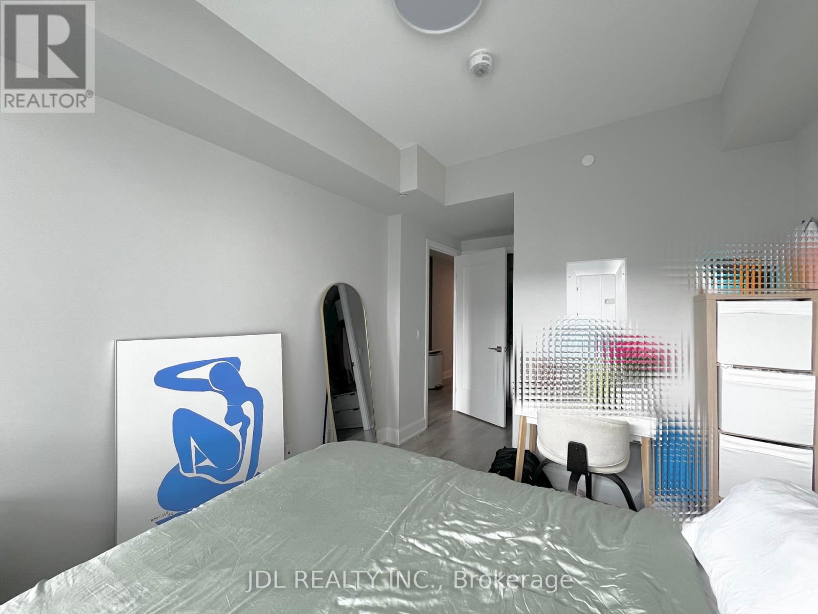 511 - 8 WATER WALK DRIVE Image 7