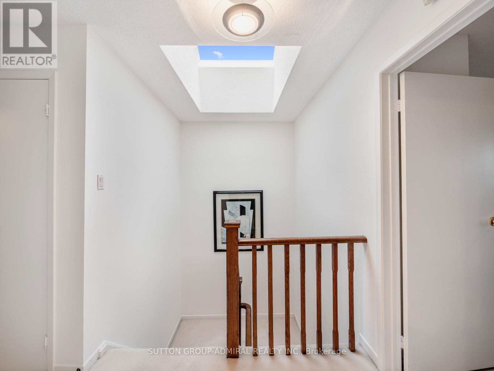 61 RAMBLEWOOD LANE Image 18