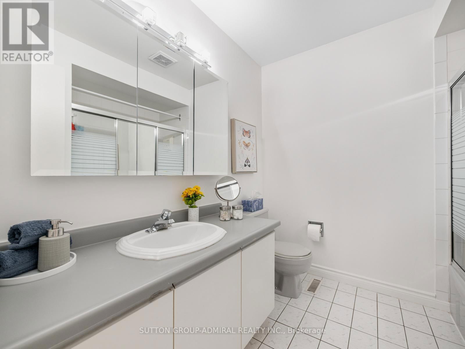 61 RAMBLEWOOD LANE Image 33