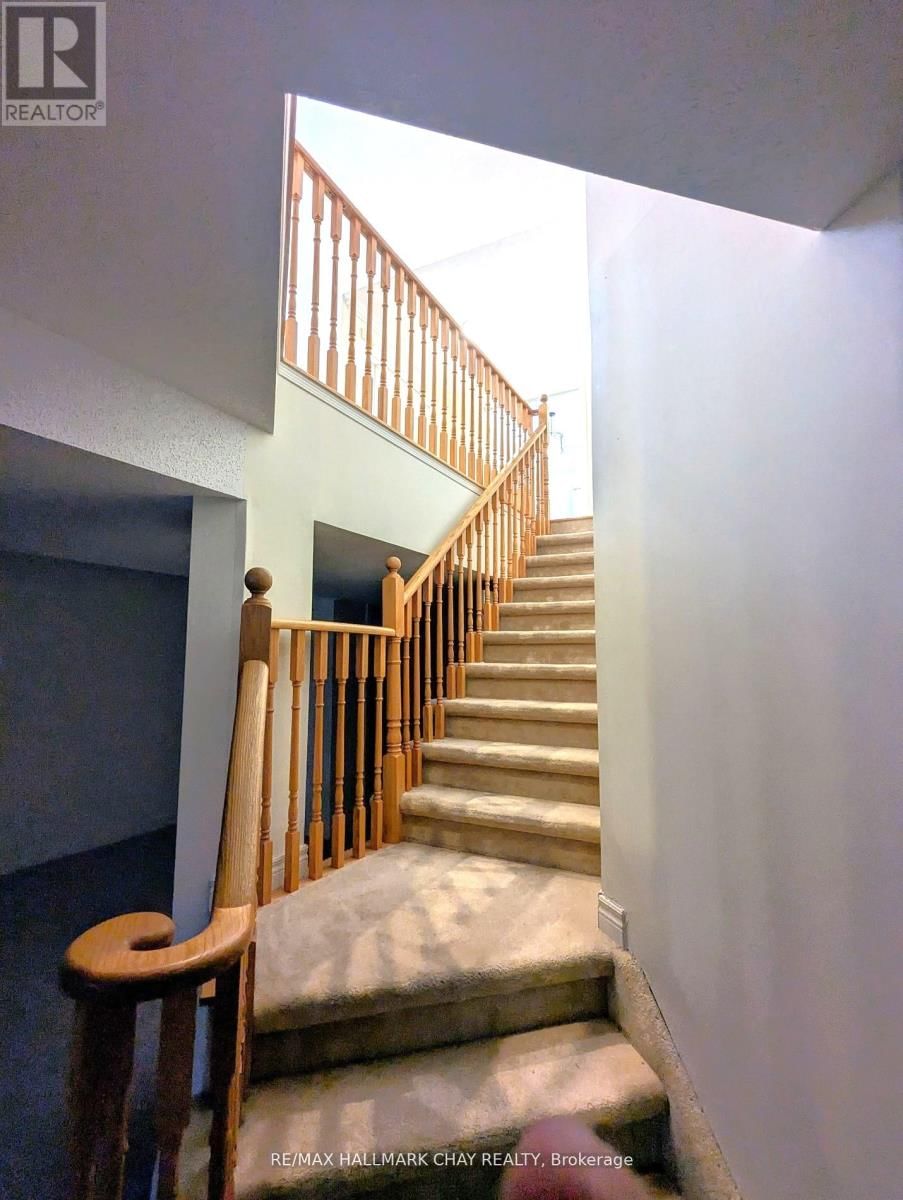 17 ARTISAN LANE Image 21