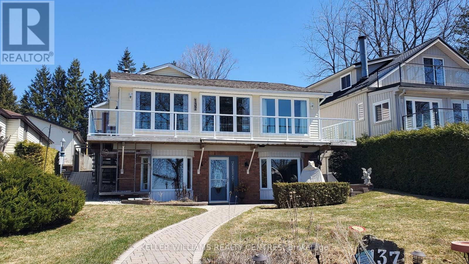 137 LAKE DRIVE NORTH Image 1