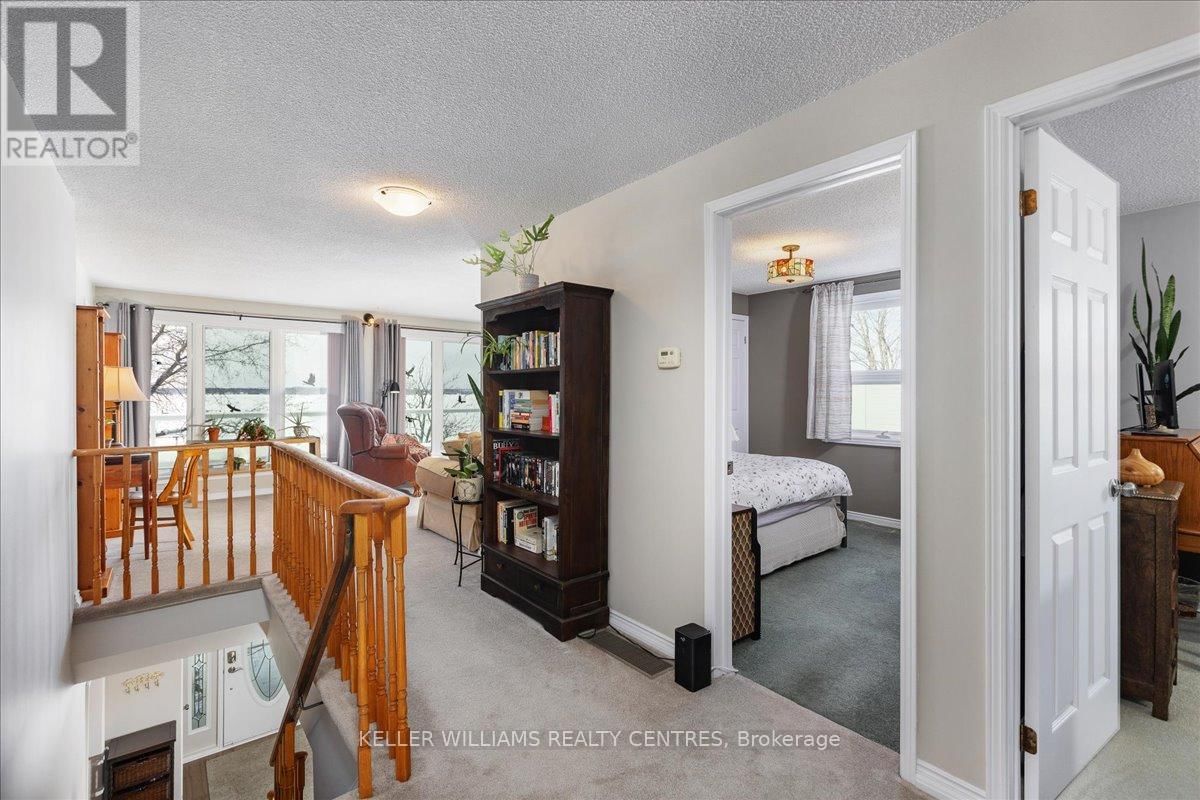 137 LAKE DRIVE NORTH Image 33
