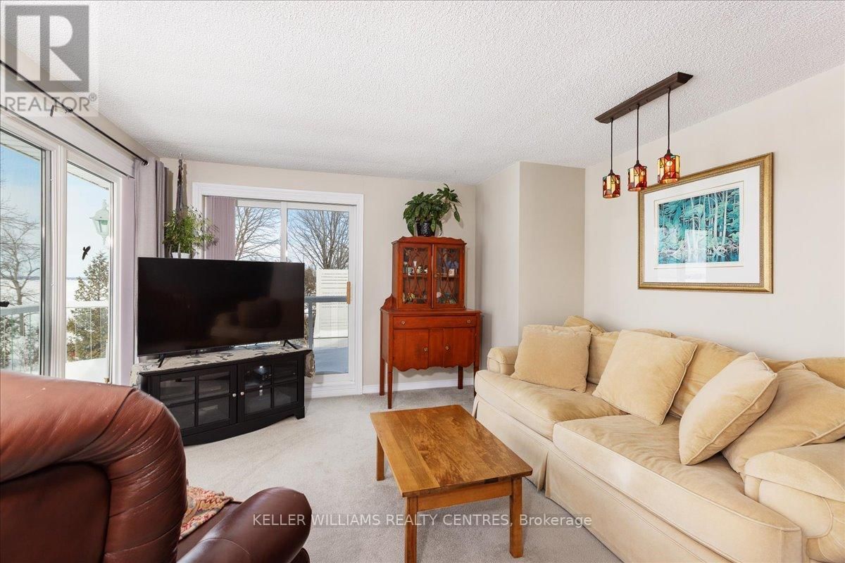 137 LAKE DRIVE NORTH Image 37