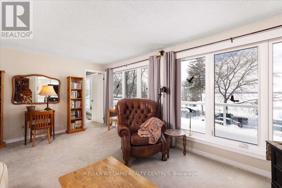 137 LAKE DRIVE NORTH Image 38