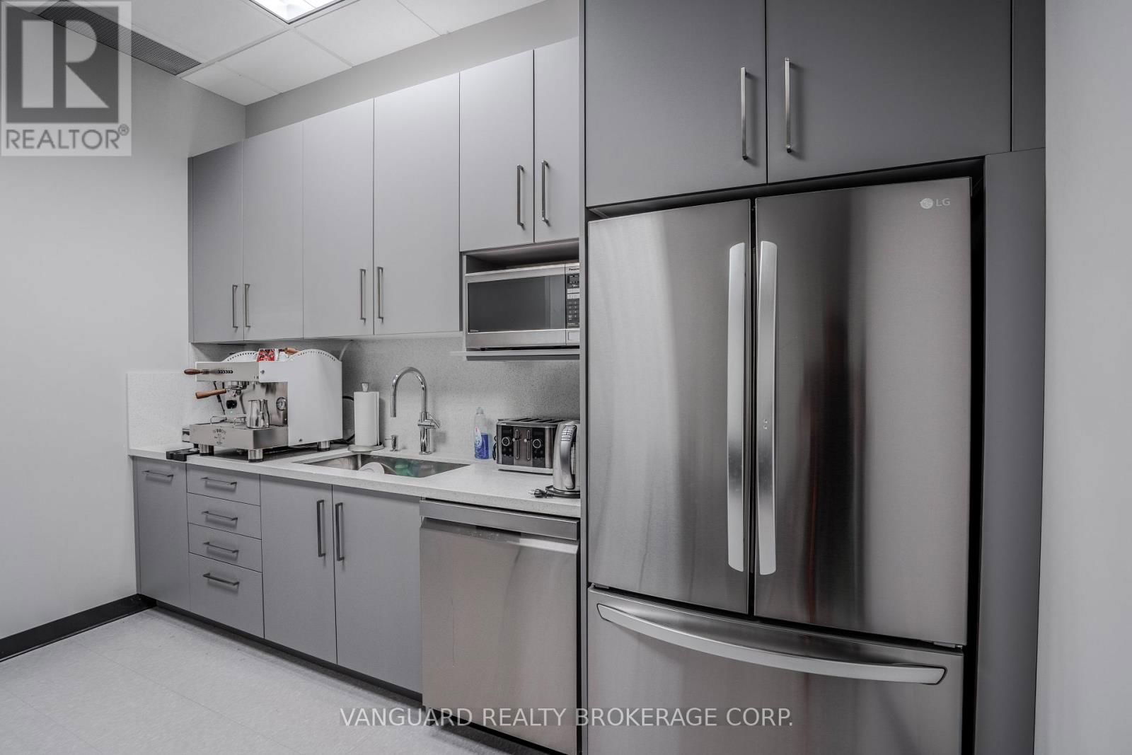 303 - 8800 DUFFERIN STREET Image 27