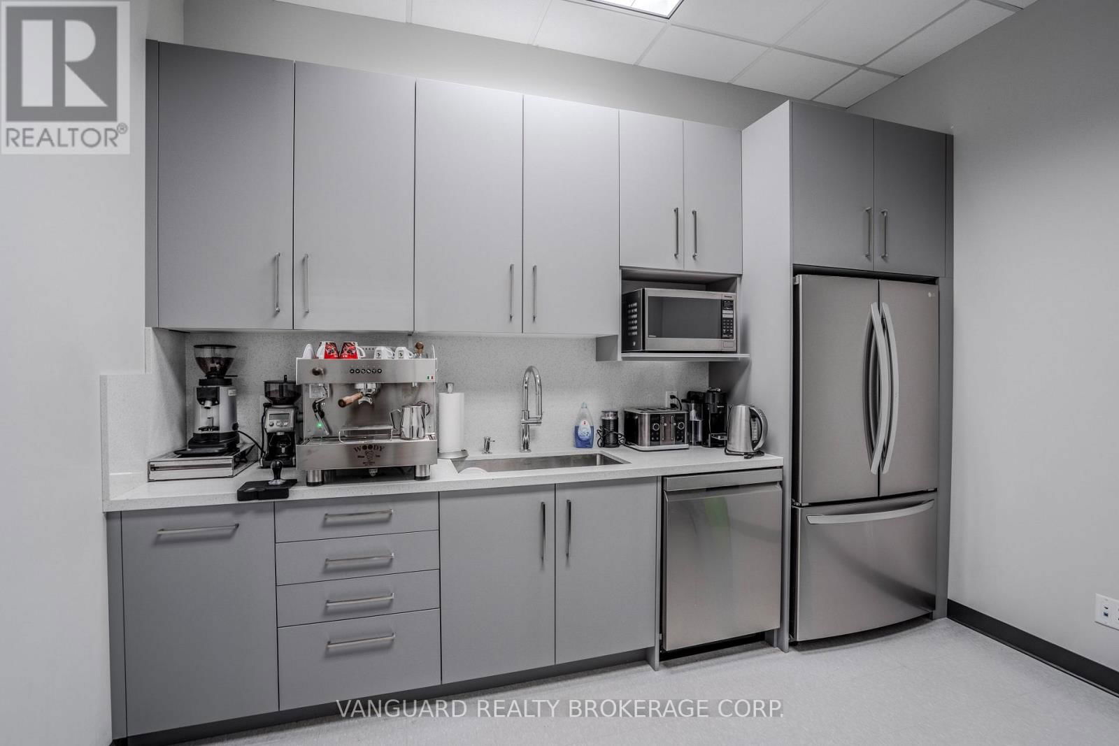303 - 8800 DUFFERIN STREET Image 28